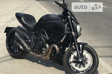 Мотоцикл Круізер Ducati Diavel 2014 в Києві