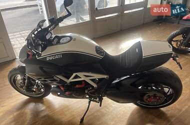 Мотоцикл Круізер Ducati Diavel 2012 в Києві