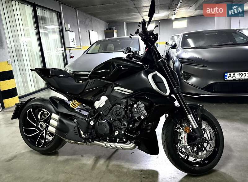 Ducati Diavel 2024