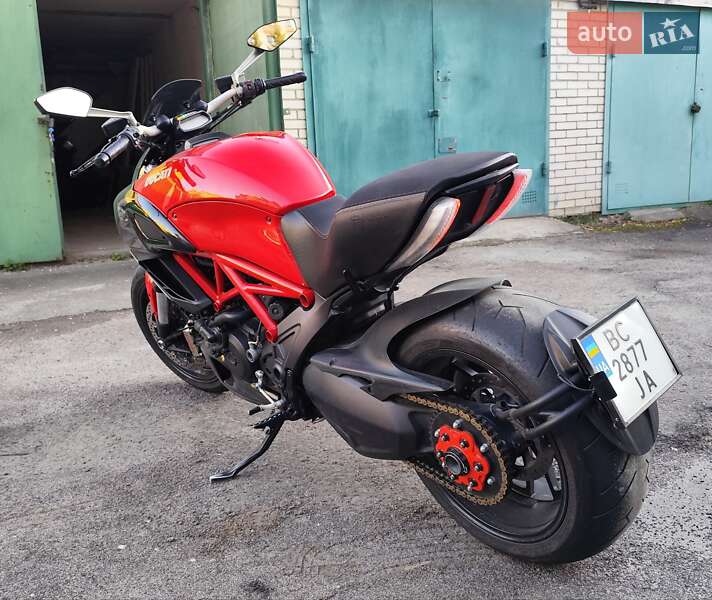 Мотоцикл Многоцелевой (All-round) Ducati Diavel 2013 в Львове