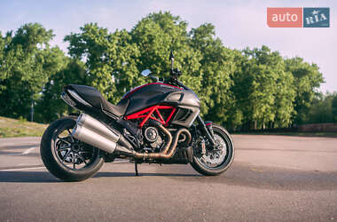 Мотоцикл Без обтікачів (Naked bike) Ducati Diavel 2012 в Києві