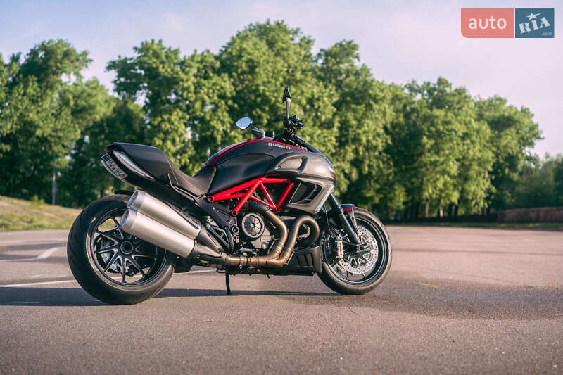 Мотоцикл Без обтікачів (Naked bike) Ducati Diavel 2012 в Києві