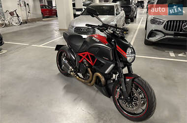 Мотоцикл Круизер Ducati Diavel 2012 в Киеве