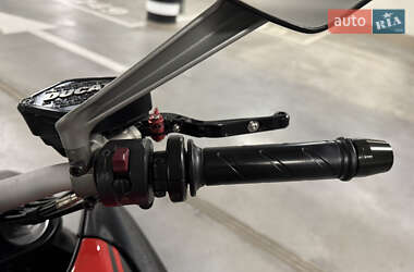Мотоцикл Круизер Ducati Diavel 2012 в 