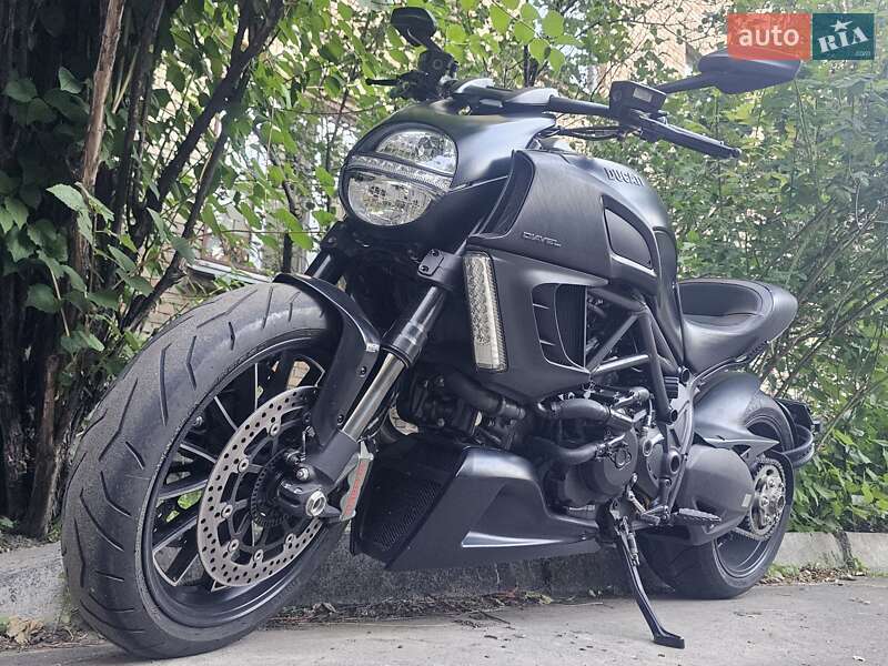 Ducati Diavel 2014