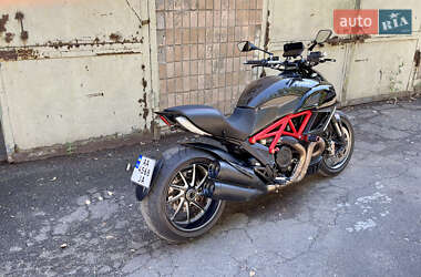 Мотоцикл Без обтекателей (Naked bike) Ducati Diavel 2013 в Киеве