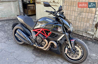 Мотоцикл Без обтекателей (Naked bike) Ducati Diavel 2013 в 