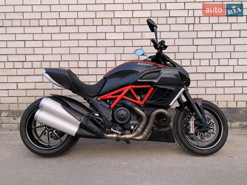 Ducati Diavel 2012