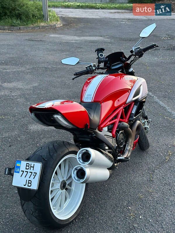 Мотоцикл Круизер Ducati Diavel 2013 в Кривом Роге