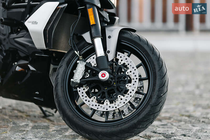 Мотоцикл Круизер Ducati Diavel 2020 в Днепре