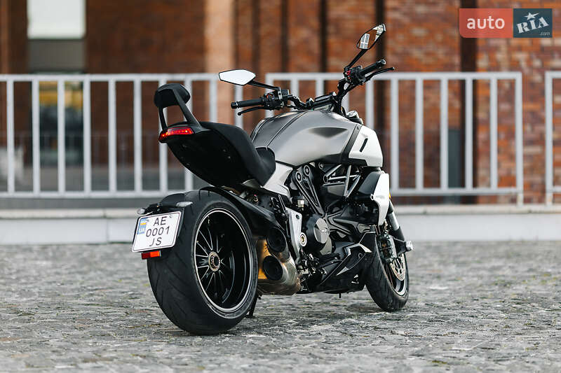 Мотоцикл Круизер Ducati Diavel 2020 в Днепре