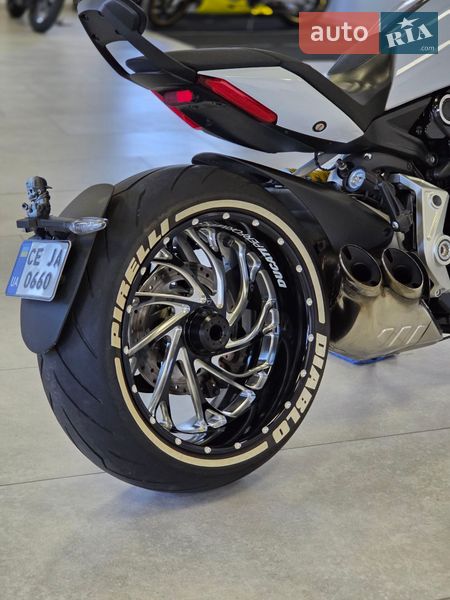 Мотоцикл Круізер Ducati Diavel 2019 в Чернівцях