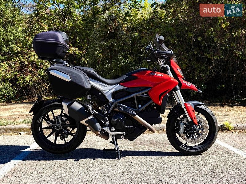 Мотоцикл Спорт-туризм Ducati Hyperstrada 821 2015 в Чопе