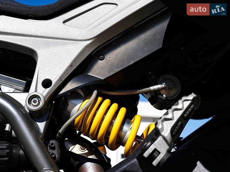 Мотоцикл Спорт-туризм Ducati Hyperstrada 821 2015 в Чопе