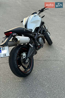 Мотоцикл Без обтекателей (Naked bike) Ducati Monster 696 2008 в 