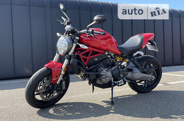 Мотоцикл Без обтекателей (Naked bike) Ducati Monster 821 2020 в 