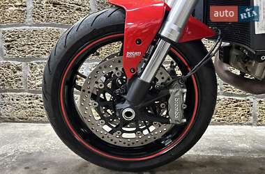 Мотоцикл Без обтекателей (Naked bike) Ducati Monster 821 2015 в 