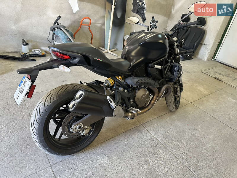 Мотоцикл Без обтекателей (Naked bike) Ducati Monster 821 2016 в 