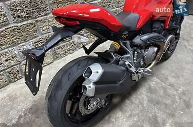 Мотоцикл Без обтекателей (Naked bike) Ducati Monster 821 2018 в 