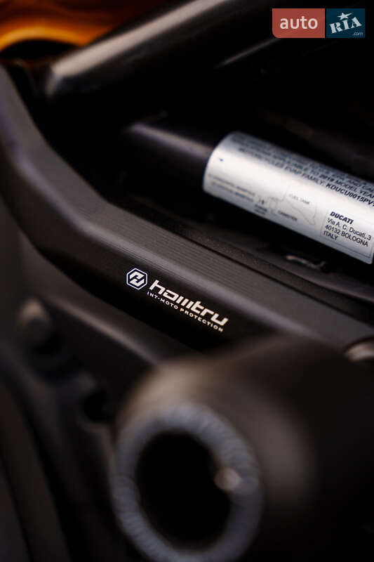 Мотоцикл Без обтекателей (Naked bike) Ducati Monster 821 2018 в Киеве фото 20 Мотоцикл Без обтекателей (Naked bike) Ducati Monster 821 2018 в Киеве