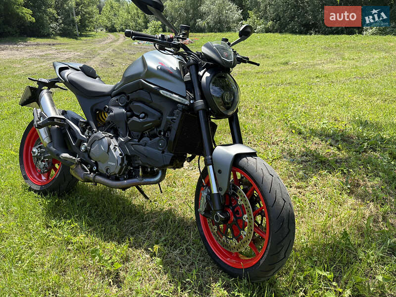 Мотоцикл Без обтекателей (Naked bike) Ducati Monster Plus 937 2022 в Сумах фото 4 Мотоцикл Без обтекателей (Naked bike) Ducati Monster Plus 937 2022 в Сумах