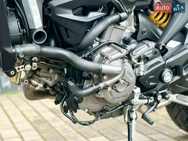 Мотоцикл Без обтекателей (Naked bike) Ducati Monster Plus 937 2023 в Ровно фото 9 Мотоцикл Без обтекателей (Naked bike) Ducati Monster Plus 937 2023 в Ровно