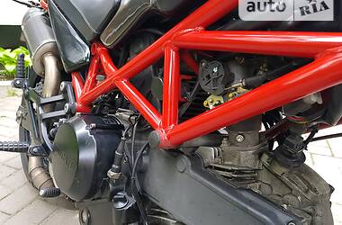 Мотоцикл Без обтікачів (Naked bike) Ducati Monster 2002 в 