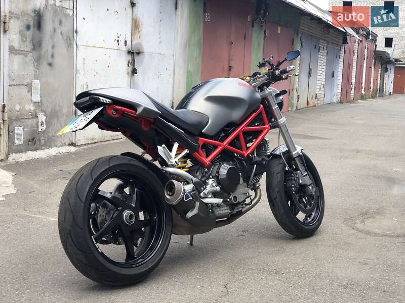 Спортбайк Ducati Monster 2008 в Киеве