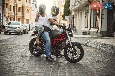 Спортбайк Ducati Monster 2008 в Киеве
