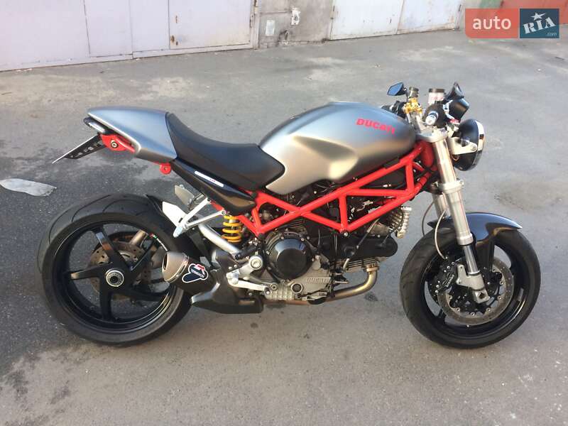 Спортбайк Ducati Monster 2008 в Киеве
