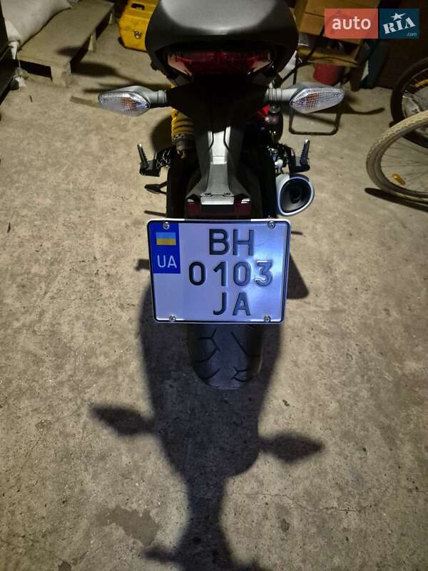 Ducati Monster 2018