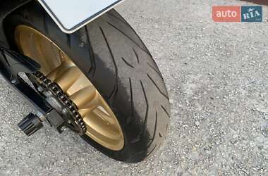 Мотоцикл Классик Ducati Monster 2008 в 