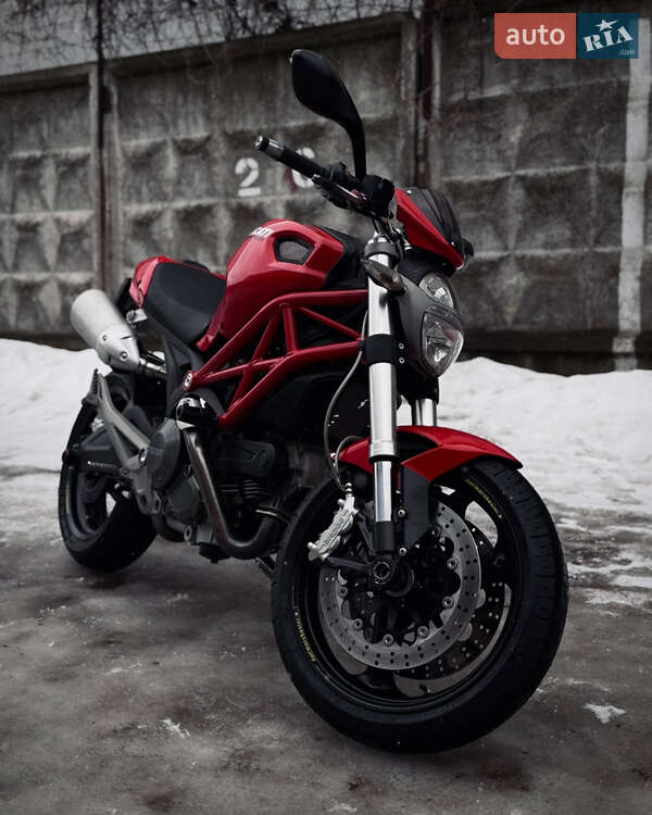 Ducati Monster 2008