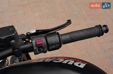 Спортбайк Ducati Monster 2015 в Житомире