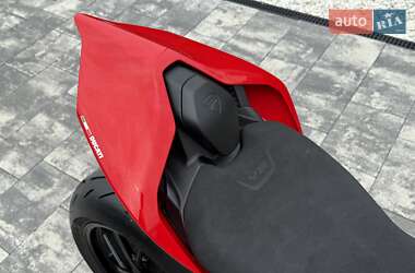 Спортбайк Ducati Panigale V2 2024 в 