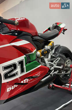 Спортбайк Ducati Panigale V2 2024 в 