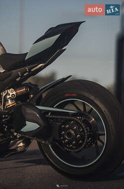 Спортбайк Ducati Panigale V4 2020 в 