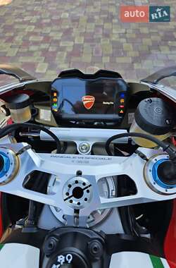 Спортбайк Ducati Panigale V4 2018 в 