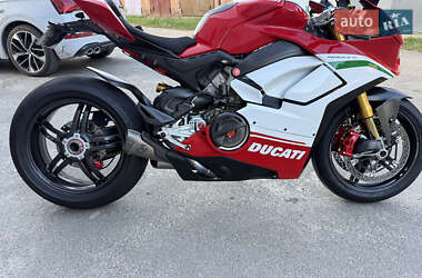 Спортбайк Ducati Panigale V4S 2019 в 