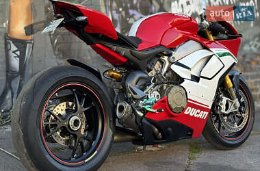 Спортбайк Ducati Panigale V4Speciale 2018 в 