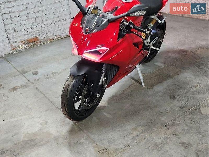 Спортбайк Ducati Panigale 2020 в Киеве фото 5 Спортбайк Ducati Panigale 2020 в Киеве