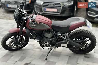 Кафе рейсер Ducati Scrambler 2018 в 