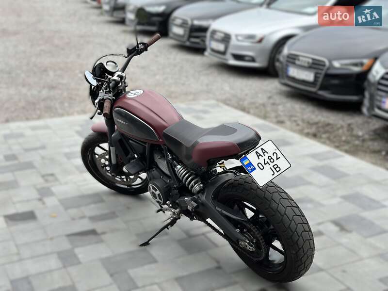 Кафе рейсер Ducati Scrambler 2018 в Києві