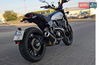 Мотоцикл Классик Ducati Scrambler 2023 в 