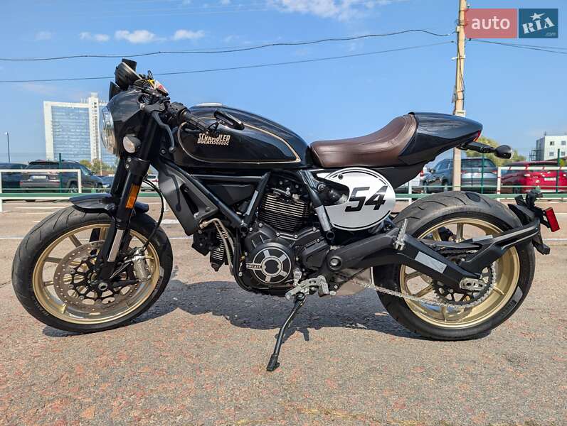 Кафе рейсер Ducati Scrambler 2018 в 
