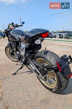 Кафе рейсер Ducati Scrambler 2018 в 