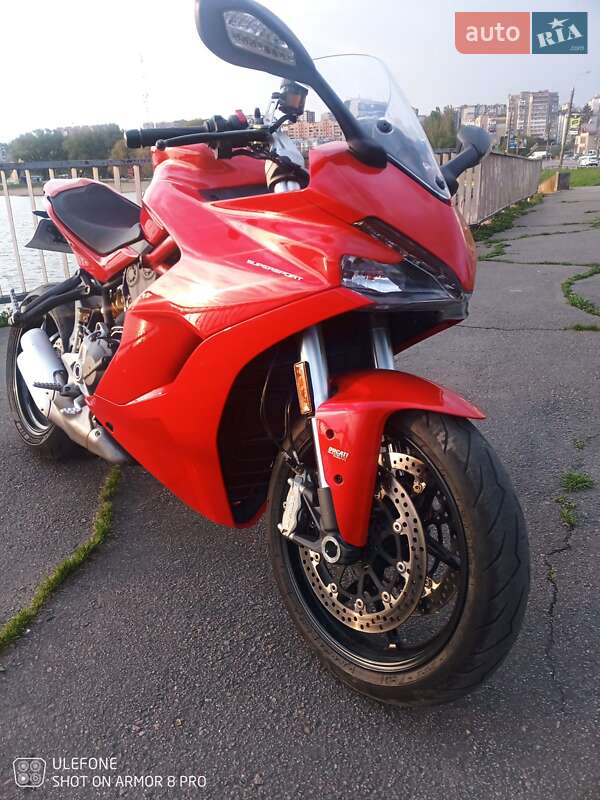 Ducati Supersport 2020