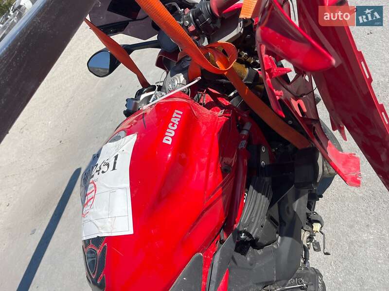 Мотоцикл Спорт-туризм Ducati Supersport 2017 в Днепре фото 10 Мотоцикл Спорт-туризм Ducati Supersport 2017 в Днепре
