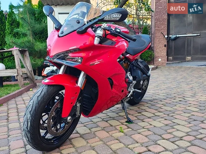 Ducati Supersport 2017