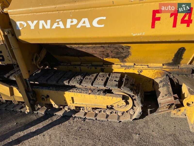 Асфальтоукладчик Dynapac F141 2005 в Днепре